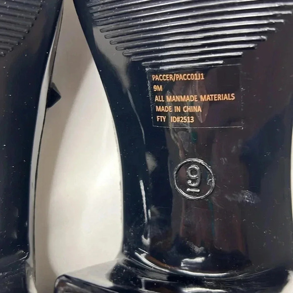 Madden Girl Sz 9 Black Rubbery Block Studded Slides Sandals NEW - Picture 5 of 6